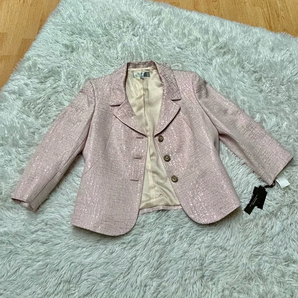 NWT. 2-Pc.Tahari Suit. Light Pink Textured Women's size 12 - Picture 5 of 9